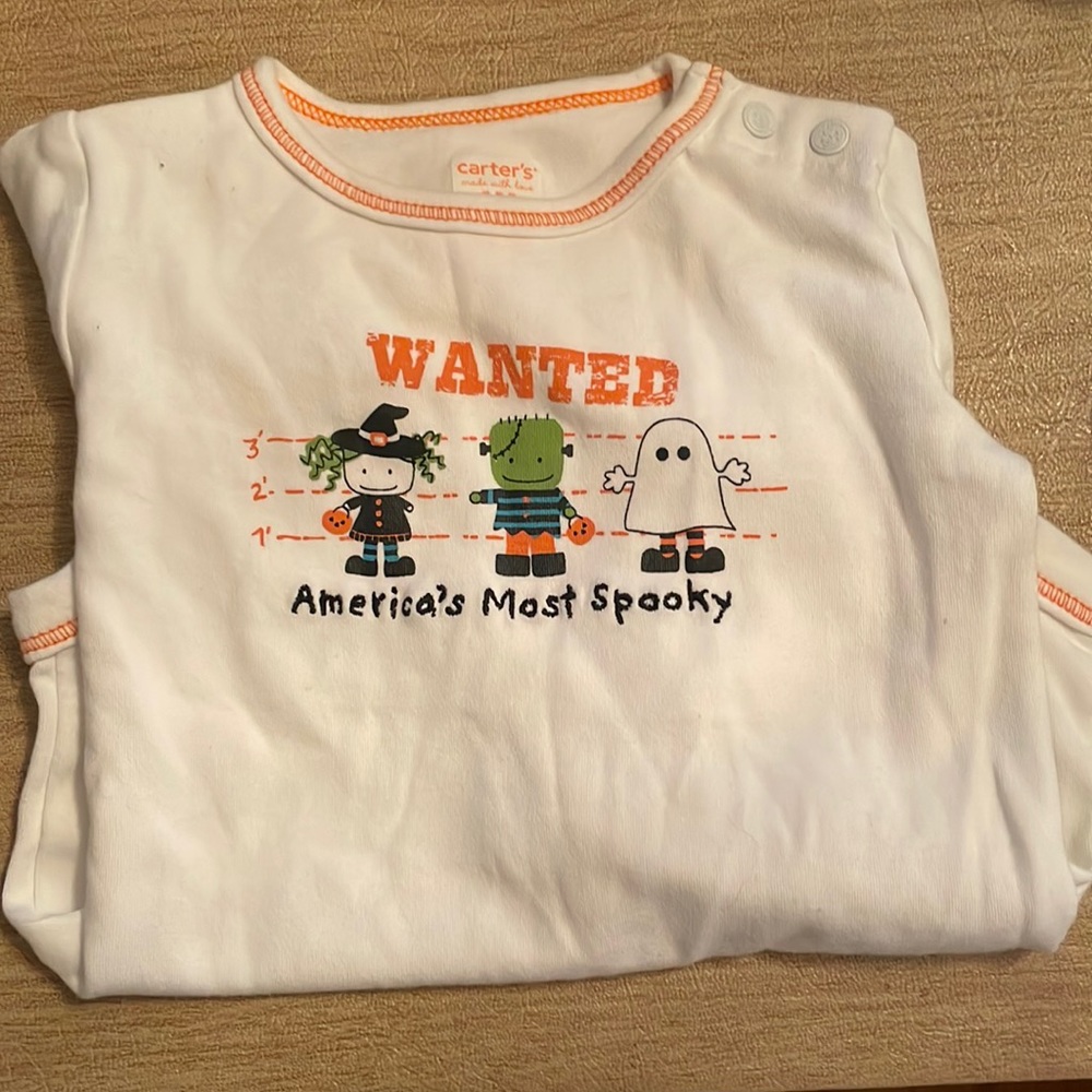 Carter’s 9 months one piece baby Halloween top